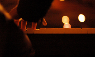 Markus Baumer on piano at Nyon. Photo by Jacques Dubler.
