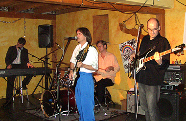 Charlie Morris Band at the Bar de la Ferme, Nyon CH 2007