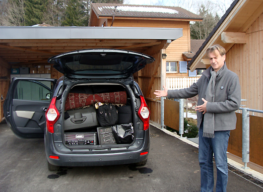 Speedy loading up the van