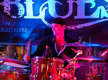 Aurel at Skjaergards Blues. Photo by Anker Mollerop.