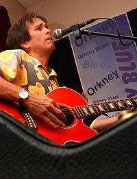 Charlie Morris does a seminar at the Orkney Blues Festival