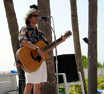 Charlie Morris playing beachside at the Tradewinds, St Pete Beach
